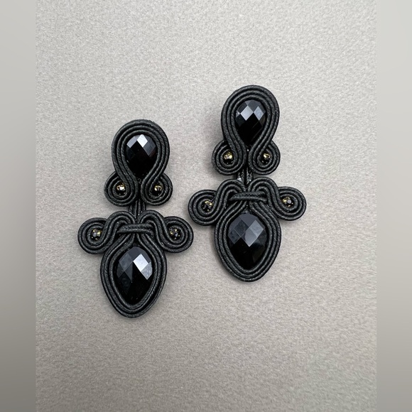 Elegant Vintage-Inspired Art Deco Earrings - Glam Evening Earrings - Picture 7 of 11